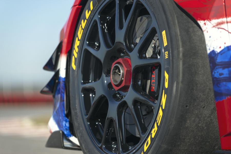 Колеса Lotus Evora GT4 Concept 2019 года  (фото 17 из 30)